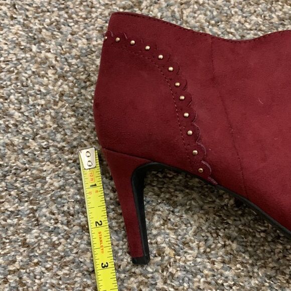 Liz Claiborne Flex Form Booties, Faux Suede, Burgundy, Size 6 - Picture 10 of 12